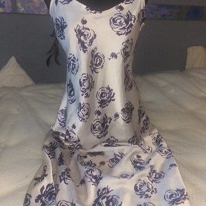WOMENS DRESS SMALL